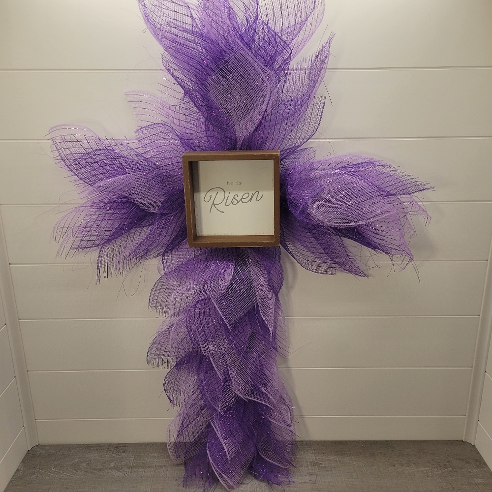 Purple Mesh Cross Wall Decor